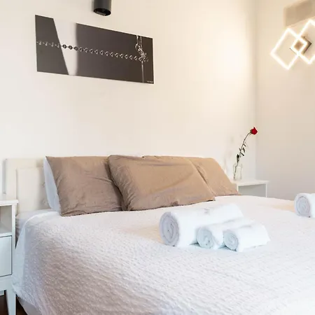 Del Buonconsiglio Apartment *